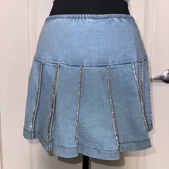 Hot & Delicious Denim & Rhinestone 2-Piece Set – Size M (NWT) - Picture 5 of 7